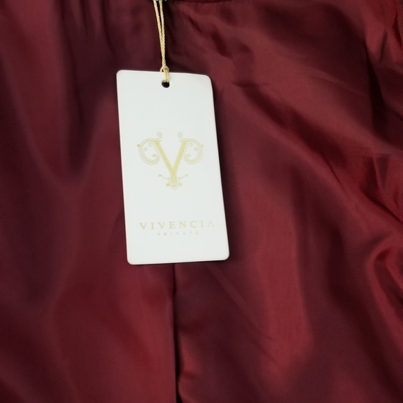 Beautiful long coat - Picture 6 of 7